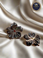 Natural Black Mother of Pearl Flower – One Side Carved for Gold & Silver Jewelry Making