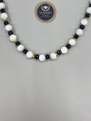 Mother of Pearl & Black Beads Necklace – Stylish Handmade Jewelry