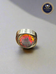 “Rare Amber Stone Gold Carved Silver Ring – Unique Collector’s Item”