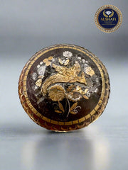 “Rare Amber Stone Gold Carved Silver Ring – Unique Collector’s Item”