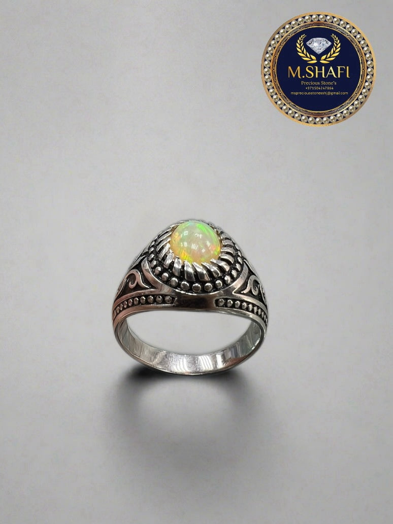 Luxurious Opal Silver Ring – Regal Traditional Style